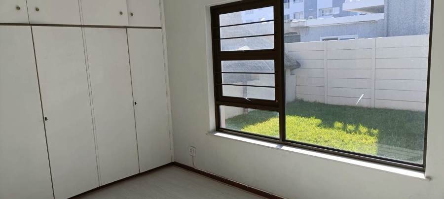 5 Bedroom Property for Sale in Table View Western Cape